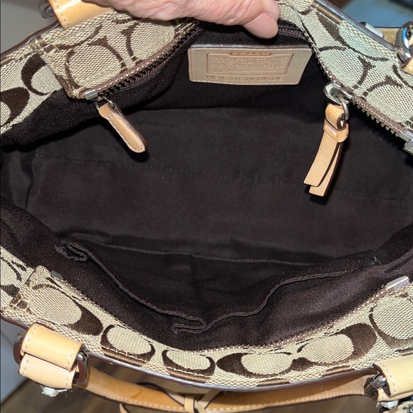 EUC Authentic Coach Hampton Jacquard Handbag - Picture 5 of 6